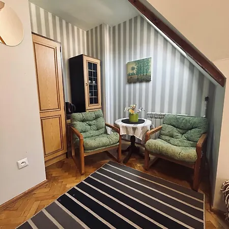 Δωμάτια σε οικογενειακή κατοικία Mistral *