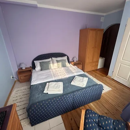 Δωμάτια σε οικογενειακή κατοικία Mistral